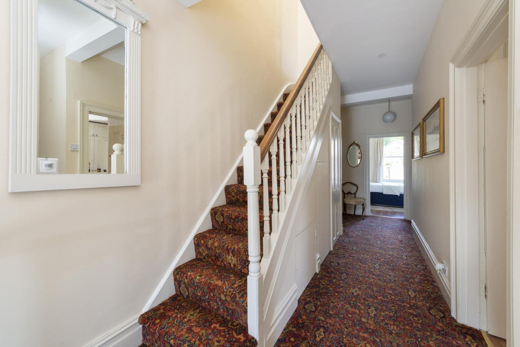 Bed & Breakfast Bnb-side